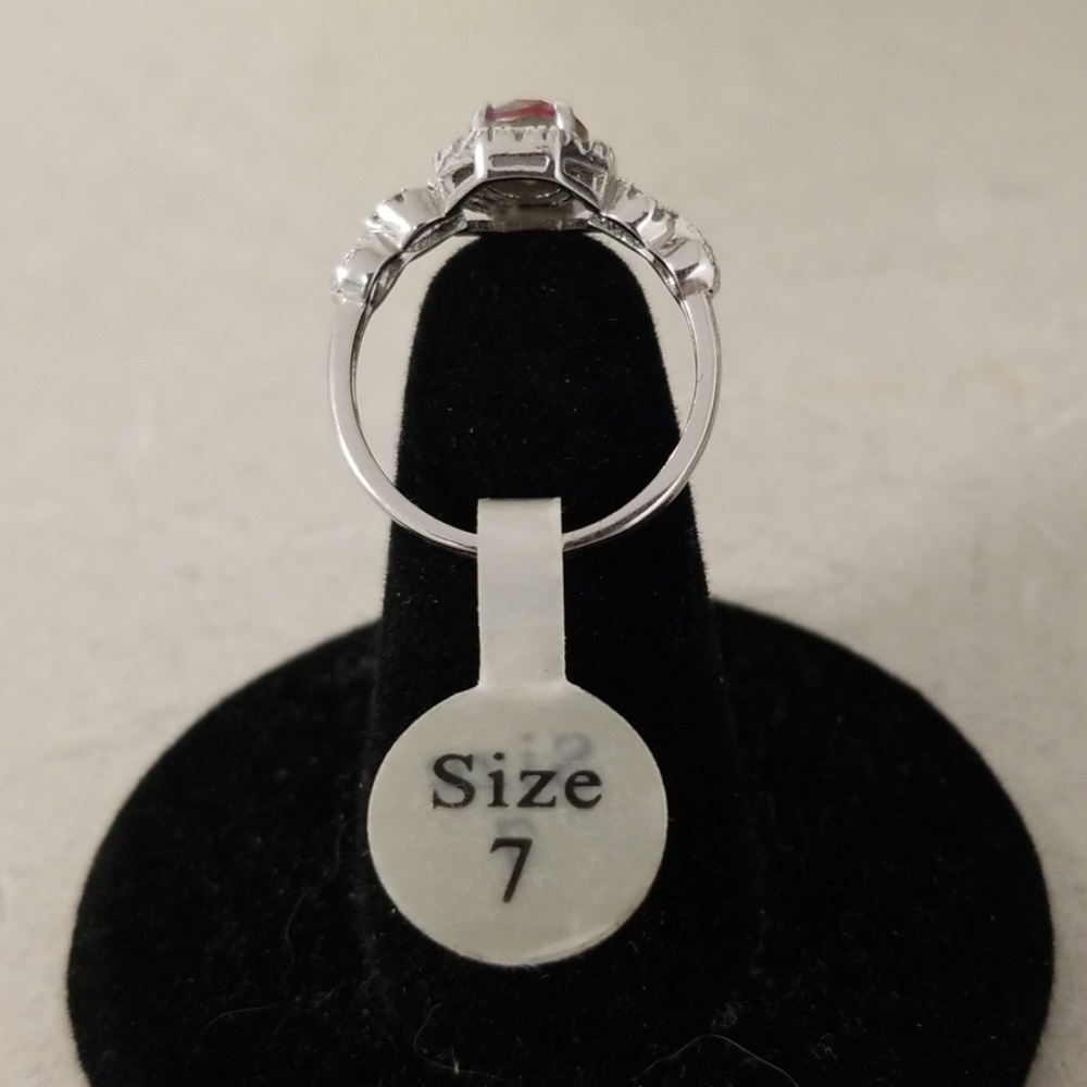 💫Beautiful ring 💎 size 7💫 - Picture 4 of 4